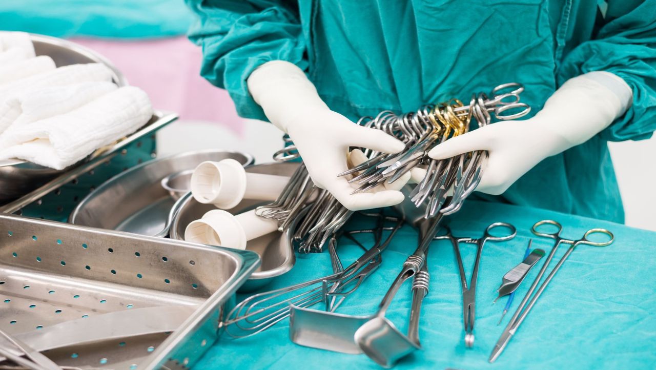 surgical instruments in the UAE